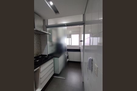Apartamento à venda com 69m², 2 quartos e 1 vaga Apartamento à venda com 69m², 2 quartos e 1 vagaCozinha - Armários