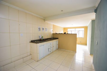 Casa de condomínio à venda com 172m², 5 quartos e 1 vagaCozinha e Área de Serviço 2