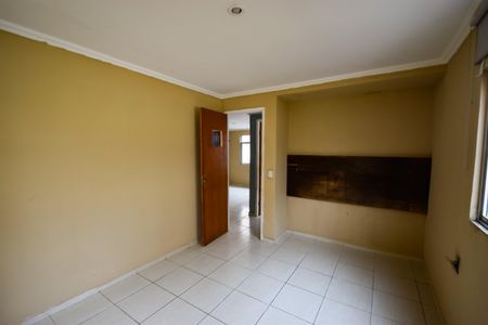 Casa de condomínio à venda com 172m², 5 quartos e 1 vagaQuarto 4