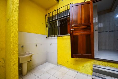 Casa de condomínio à venda com 172m², 5 quartos e 1 vagaCozinha e Área de Serviço