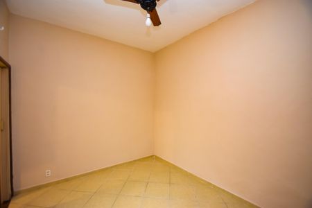 Casa de condomínio à venda com 172m², 5 quartos e 1 vagaSuíte