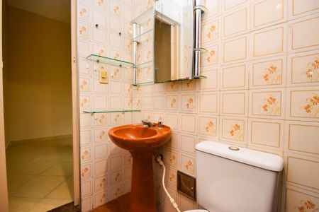 Casa de condomínio à venda com 172m², 5 quartos e 1 vagaBanheiro da Suíte