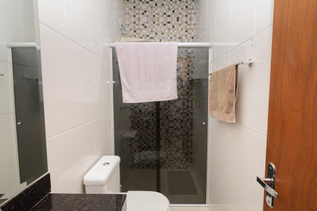 Casa à venda com 200m², 3 quartos e 3 vagas Casa à venda com 200m², 3 quartos e 3 vagasBanheiro Social