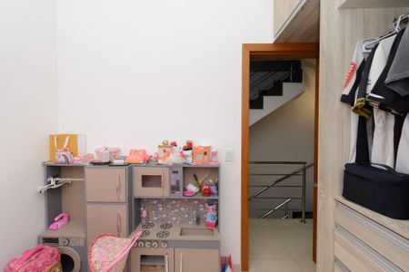 Casa à venda com 200m², 3 quartos e 3 vagas Casa à venda com 200m², 3 quartos e 3 vagasQuarto 1