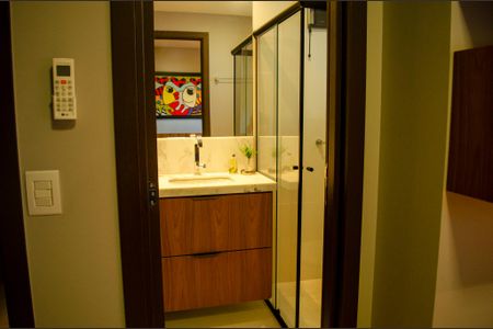 Apartamento para alugar com 72m², 2 quartos e 1 vaga Apartamento para alugar com 72m², 2 quartos e 1 vagaBanheiro