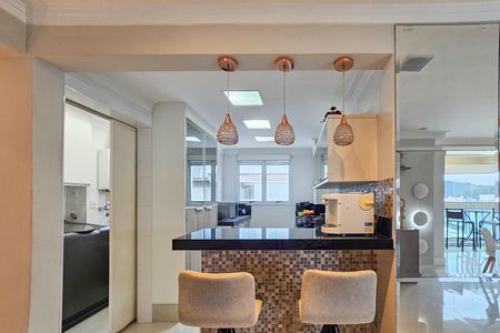 Apartamento para alugar com 196m², 2 quartos e 2 vagasCozinha