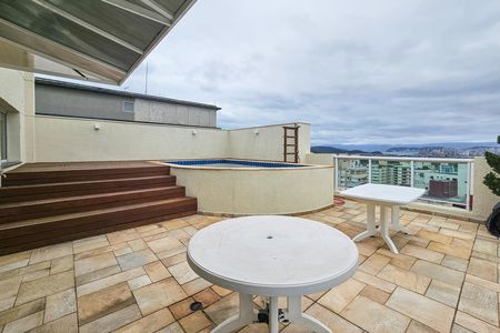 Apartamento para alugar com 196m², 2 quartos e 2 vagasÁrea Externa
