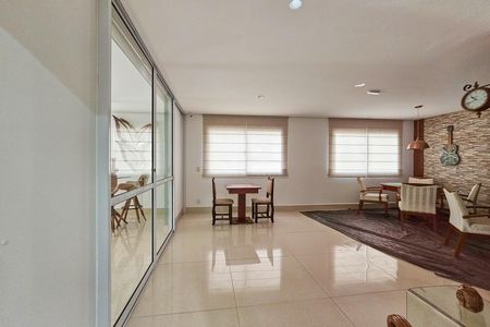 Apartamento para alugar com 196m², 2 quartos e 2 vagasÁrea comum