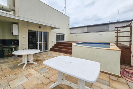 Apartamento para alugar com 196m², 2 quartos e 2 vagasÁrea Externa