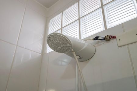 Casa à venda com 232m², 3 quartos e 4 vagasSuíte 1 - Banheiro