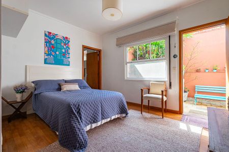 Casa à venda com 232m², 3 quartos e 4 vagasSuíte 3