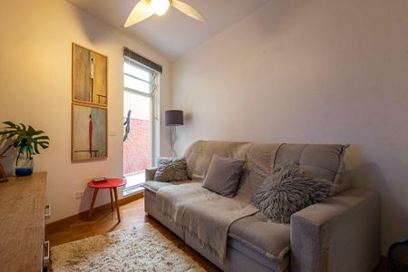 Casa à venda com 232m², 3 quartos e 4 vagasSala de TV