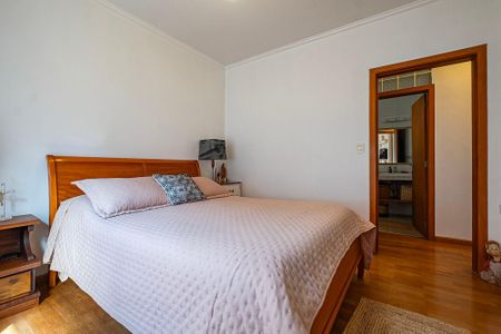 Casa à venda com 232m², 3 quartos e 4 vagasSuíte 1