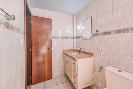 Banheiro Corredor de apartamento para alugar com 3 quartos, 190m² em Pituba, Salvador