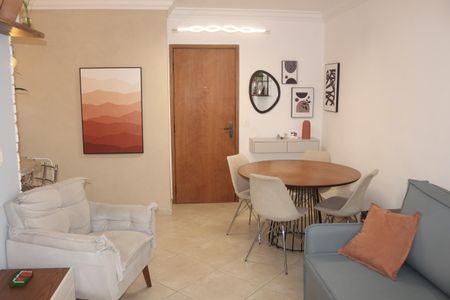 Apartamento à venda com 65m², 2 quartos e 1 vagaSala