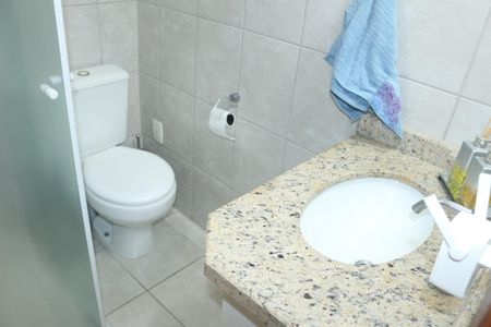 Apartamento à venda com 65m², 2 quartos e 1 vagaBanheiro Social