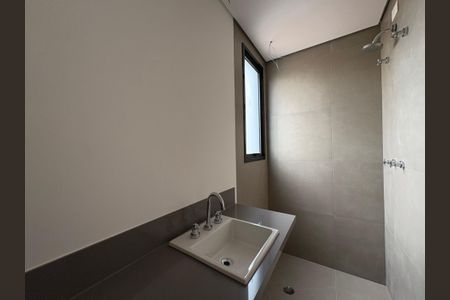 Apartamento à venda com 88m², 2 quartos e 2 vagas Apartamento à venda com 88m², 2 quartos e 2 vagasBanheiro da Suíte