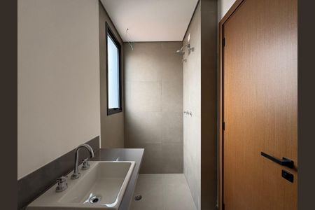 Apartamento à venda com 88m², 2 quartos e 2 vagas Apartamento à venda com 88m², 2 quartos e 2 vagasBanheiro da Suíte