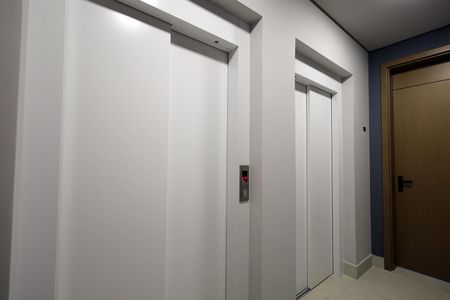 Apartamento à venda com 88m², 2 quartos e 2 vagas Apartamento à venda com 88m², 2 quartos e 2 vagasElevador