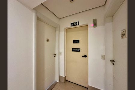 Apartamento para alugar com 48m², 1 quarto e 1 vaga Apartamento para alugar com 48m², 1 quarto e 1 vagaHall Apartamento