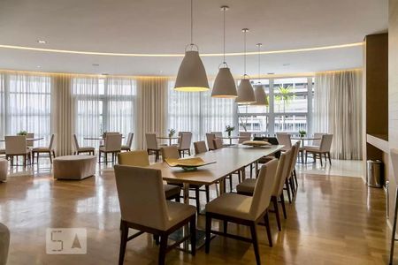 Apartamento para alugar com 48m², 1 quarto e 1 vaga Apartamento para alugar com 48m², 1 quarto e 1 vagaÁrea comum - Salão de festas