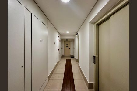 Apartamento para alugar com 48m², 1 quarto e 1 vaga Apartamento para alugar com 48m², 1 quarto e 1 vagaHall Apartamento