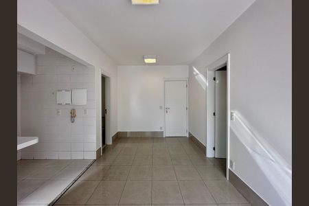 Sala de apartamento para alugar com 1 quarto, 48m² em Jardim Aeroporto, São Paulo