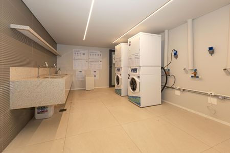 Apartamento para alugar com 82m², 2 quartos e 2 vagas Apartamento para alugar com 82m², 2 quartos e 2 vagasÁrea comum - Lavanderia