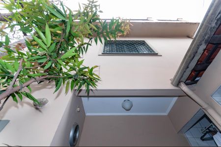 Casa de condomínio à venda com 229m², 4 quartos e 2 vagas Casa de condomínio à venda com 229m², 4 quartos e 2 vagasÁrea Externa