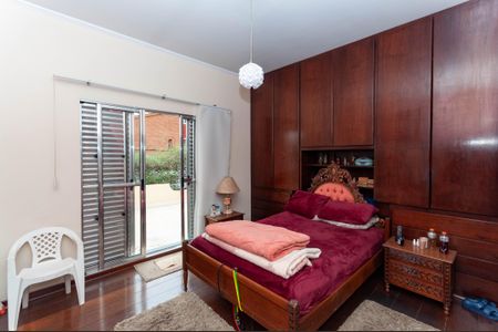 Casa de condomínio à venda com 229m², 4 quartos e 2 vagas Casa de condomínio à venda com 229m², 4 quartos e 2 vagasSuíte 1