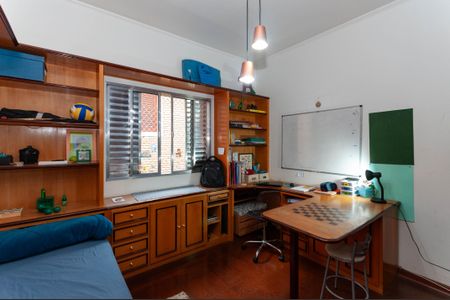 Casa de condomínio à venda com 229m², 4 quartos e 2 vagas Casa de condomínio à venda com 229m², 4 quartos e 2 vagasQuarto 1