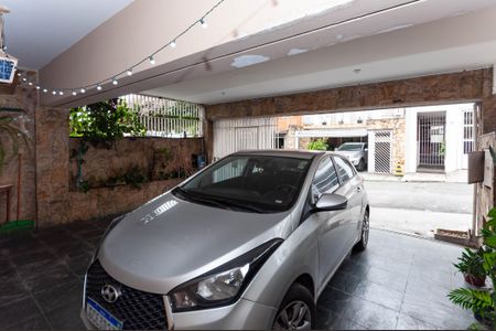 Casa de condomínio à venda com 229m², 4 quartos e 2 vagas Casa de condomínio à venda com 229m², 4 quartos e 2 vagasGaragem