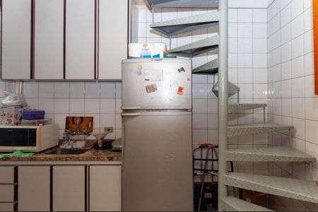 Casa de condomínio à venda com 229m², 4 quartos e 2 vagas Casa de condomínio à venda com 229m², 4 quartos e 2 vagasCozinha