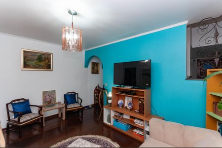 Casa de condomínio à venda com 229m², 4 quartos e 2 vagas Casa de condomínio à venda com 229m², 4 quartos e 2 vagasSala