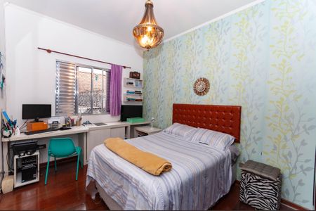 Casa de condomínio à venda com 229m², 4 quartos e 2 vagas Casa de condomínio à venda com 229m², 4 quartos e 2 vagasQuarto 2