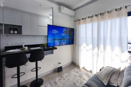 Sala de apartamento para alugar com 1 quarto, 39m² em Parque Industrial, Campinas