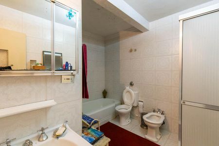 Apartamento à venda com 134m², 2 quartos e sem vaga Apartamento à venda com 134m², 2 quartos e sem vagaBanheiro