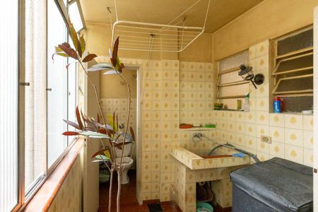 Apartamento à venda com 134m², 2 quartos e sem vaga Apartamento à venda com 134m², 2 quartos e sem vagaLavanderia