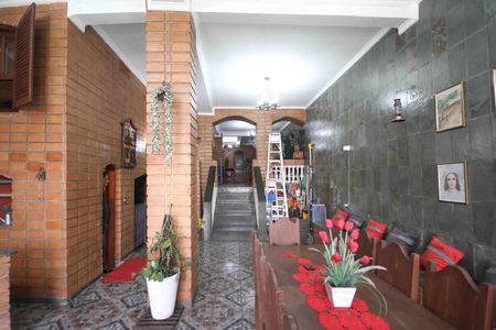 Casa à venda com 450m², 3 quartos e 3 vagas Casa à venda com 450m², 3 quartos e 3 vagasEspaço Gourmet