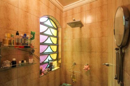 Casa à venda com 450m², 3 quartos e 3 vagas Casa à venda com 450m², 3 quartos e 3 vagasLavabo