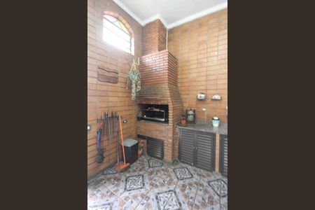 Casa à venda com 450m², 3 quartos e 3 vagas Casa à venda com 450m², 3 quartos e 3 vagasEspaço Gourmet