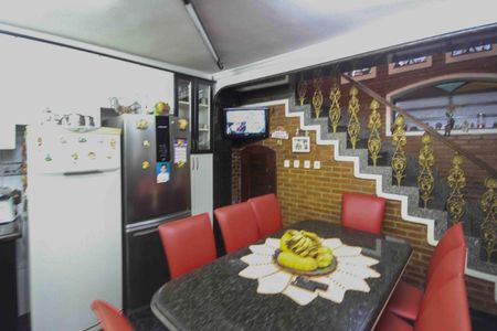 Casa à venda com 450m², 3 quartos e 3 vagas Casa à venda com 450m², 3 quartos e 3 vagasCozinha