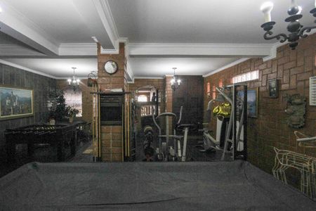 Casa à venda com 450m², 3 quartos e 3 vagas Casa à venda com 450m², 3 quartos e 3 vagasÁrea comum - Salão de festas