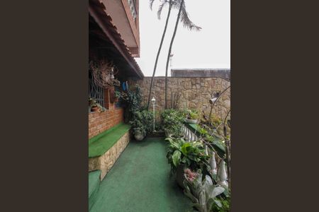 Casa à venda com 450m², 3 quartos e 3 vagas Casa à venda com 450m², 3 quartos e 3 vagasQuintal