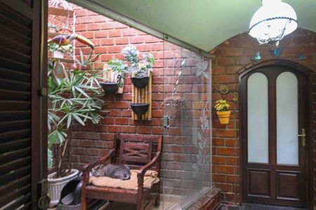 Casa à venda com 450m², 3 quartos e 3 vagas Casa à venda com 450m², 3 quartos e 3 vagasJardim de inverno