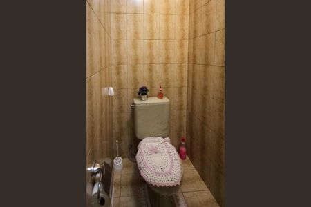 Casa à venda com 450m², 3 quartos e 3 vagas Casa à venda com 450m², 3 quartos e 3 vagasLavabo