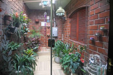 Casa à venda com 450m², 3 quartos e 3 vagas Casa à venda com 450m², 3 quartos e 3 vagasJardim de inverno