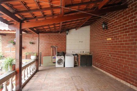 Casa à venda com 450m², 3 quartos e 3 vagas Casa à venda com 450m², 3 quartos e 3 vagasÁrea de Serviço