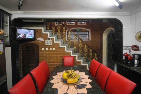 Casa à venda com 450m², 3 quartos e 3 vagas Casa à venda com 450m², 3 quartos e 3 vagasCozinha