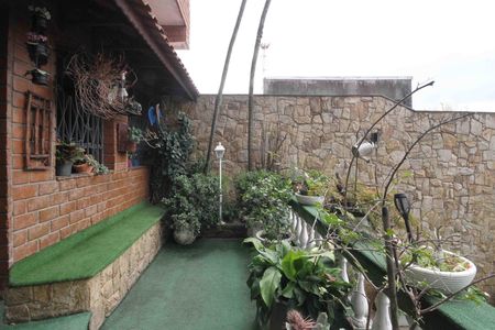 Casa à venda com 450m², 3 quartos e 3 vagas Casa à venda com 450m², 3 quartos e 3 vagasQuintal